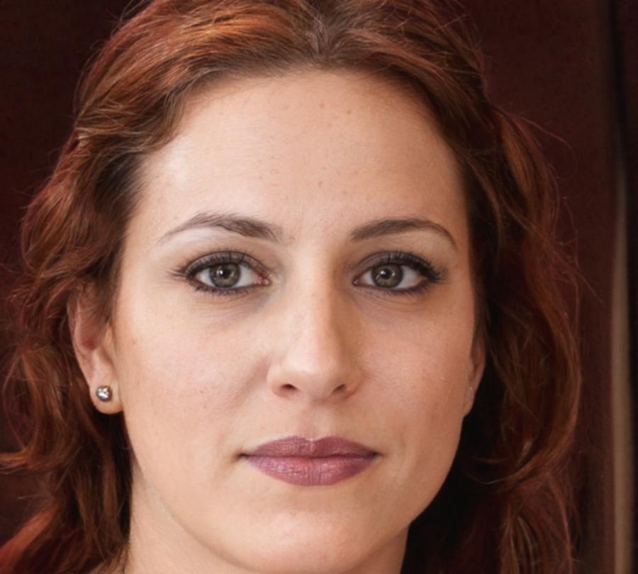 Sarah Müller, CFO TechVision